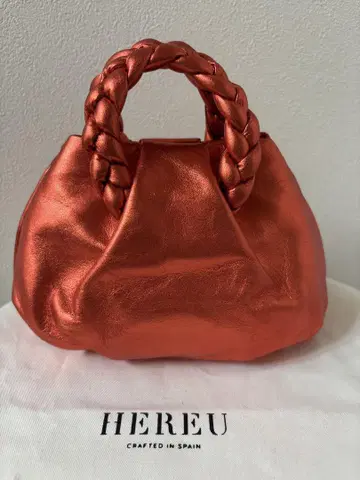 미사용 새상품 HEREU Metallic_Papaya 숄더백