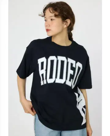 로데오 크라운 네온 로고 T셔츠