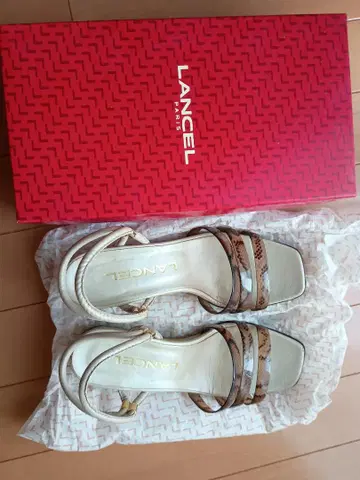 LANCEL 베이지 브라운 스트랩 샌들
