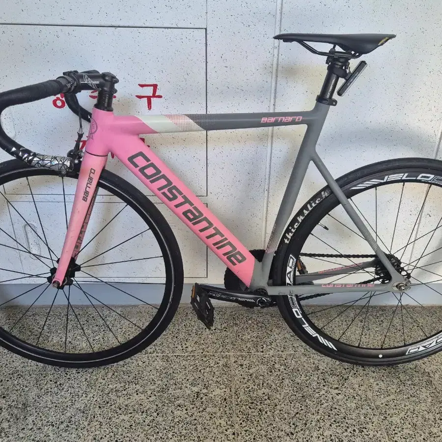 Pink Constantine Fixie CONSTANTINE 콘스탄틴 Constantine Bernard