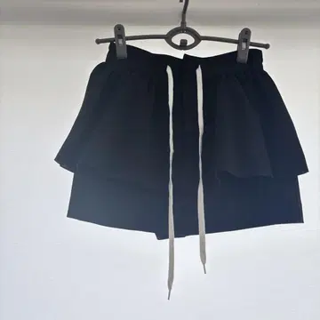 THE TOE 블랙 플레어 타이트 스커트