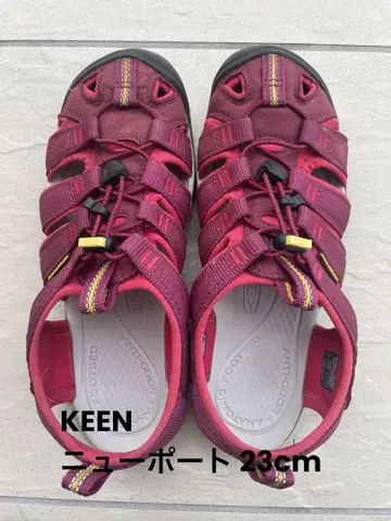 KEEN 뉴포트 23cm 핑크