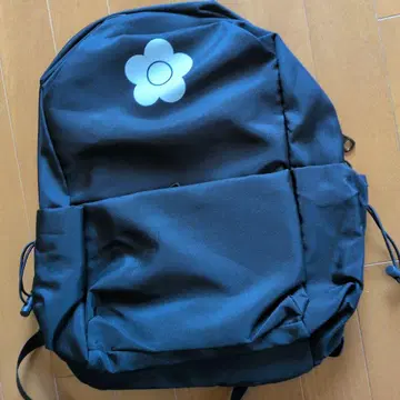 꽃 로고 블랙 백팩