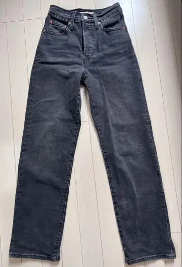 Levi's 여성용 청바지 워시 그레이 시착만 한 상품 150/60A