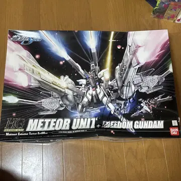 1/144 METEOR UNIT + FREEDOM GUNDAM