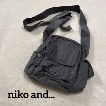niko and... 오리지널 멀티 포켓 숄더백 그레이