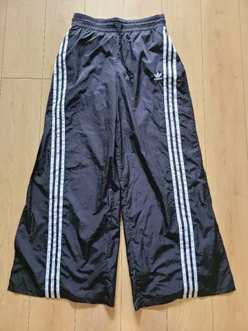 Adidas 메가 플레어 트랙 팬츠 블랙