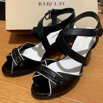 새상품급 버클레이 샌들 블랙 23.5cm 천연 가죽