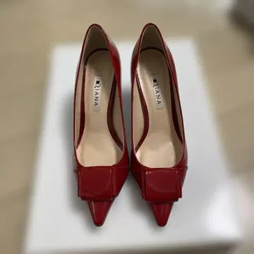 Diana 빨간색 에나멜 스틸레토 하이힐
