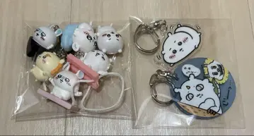 치이카와 모몽가 시사 키링 피규어 세트
