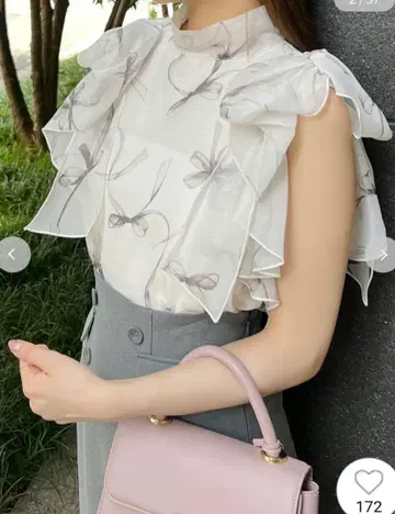프릴 리본 화이트 쉬폰 블라우스