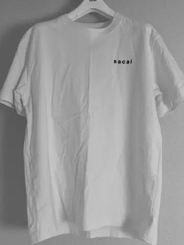 미사용 사카이 sacai 로고 프린트 티셔츠 화이트