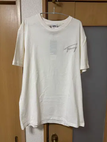 TOMMY JEANS 아이보리 티셔츠 XL 새상품
