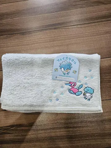 [미사용 새상품] 페이스타월 길 잃은 꾸왁스 약 34cm x 85cm