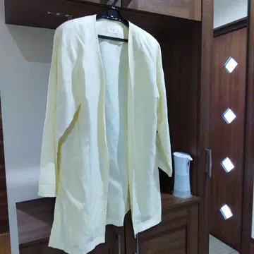 겉옷 옅은 크림색 겨드랑이 슬릿 M L