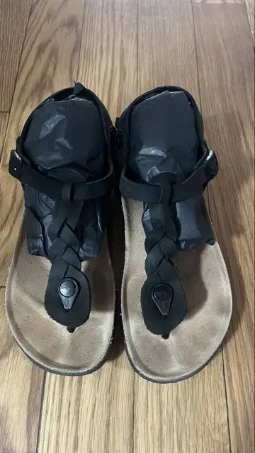 Papillio 샌들