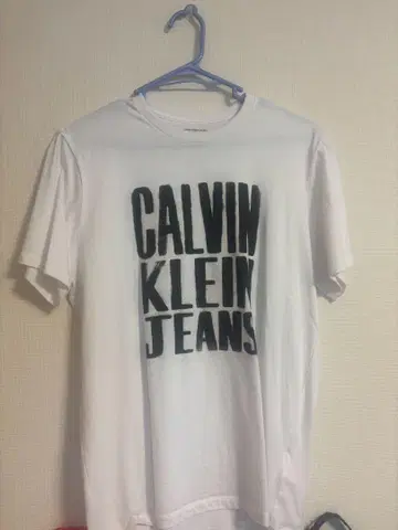 Calvin Klein Jeans 화이트 티셔츠