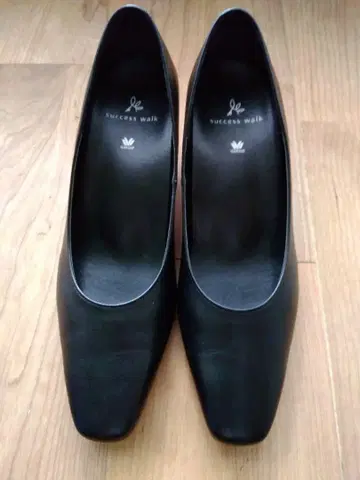 success walk 블랙 펌프스 24.5cm E