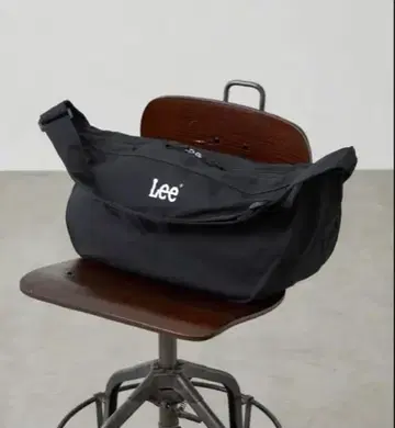 Lee 메신저 백