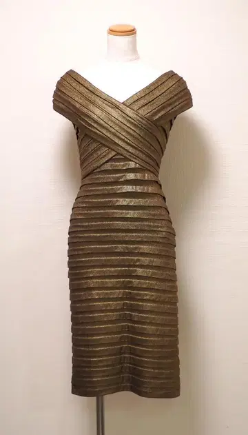 TADASHI SHOJI 원피스 'L' / 13-15호 정도