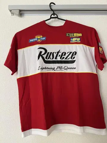 디즈니 카 Rust-eze Lightning McQueen T셔츠