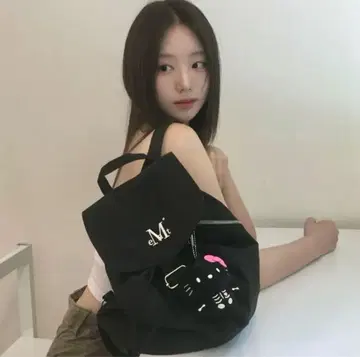 [미사용 새상품] [익명 배송] MUCENT 무센트 백팩 블랙