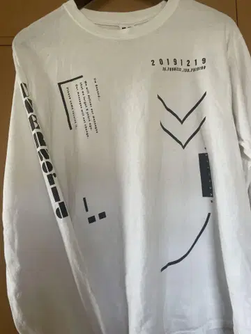 UVERworld 도쿄돔 롱 슬리브 티셔츠