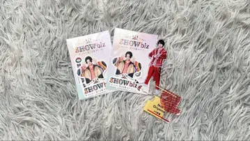 오리야마 나오 SHOWbiz 스티커 2장과 아크릴 스탠드 세트