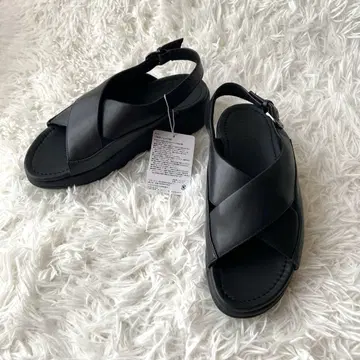 미사용 새상품 fitflop 샌들 크로스 백스트랩 통굽 블랙 25