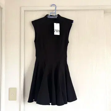 [택 포함 새상품] ZARA 고데트 미니 원피스
