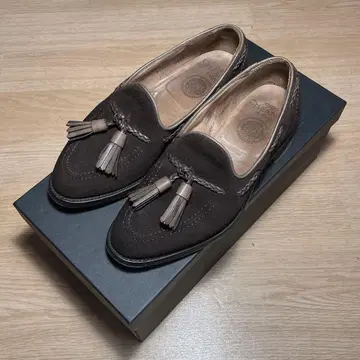 Joseph Cheaney 치니 태슬 로퍼 Size: 6