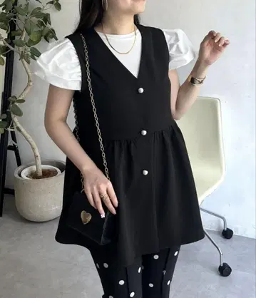 펄 버튼 V넥 베스트