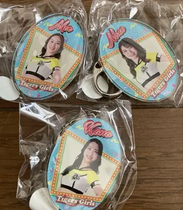타이거즈 여아 고시엔 구장 한정판 가챠 아크릴 키링 한신 타이거즈