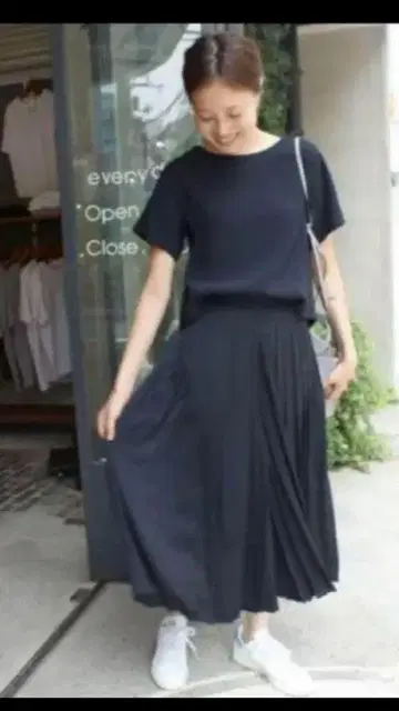 슬로브 이에나 셋업 반팔 스카초