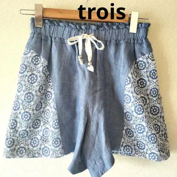 trois 트로아 세련된 자수 숏팬츠