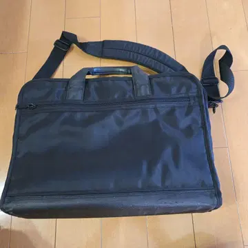 블랙 숄더백