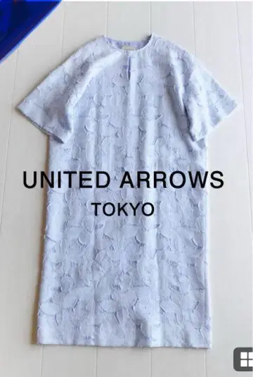 UNITED ARROWS 연한 파랑, 퍼플 꽃 컷워크 반팔 원피스
