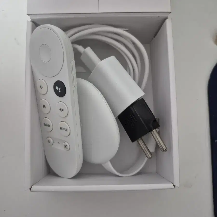 ChromecastwithGoogleTV4K対応シュリンク付き新品未開封品 Google Chromecast with Google TV 4K｜Yahoo!フリマ（旧PayPay