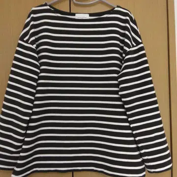 유나이티드 애로우즈 보더 티셔츠 루즈한 실루엣