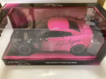 Jada 1/24 닛산 GT-R R35 블랙/핑크 그라데이션