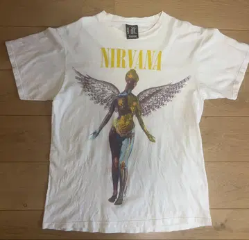 당시의 물건 NIRVANA IN UTERO 티셔츠 L 사이즈 빈티지