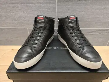 범죄 런던 SK8 델럭스 미드 43