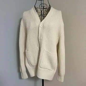 ZARA 아이보리 가디건 EU38