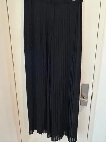 랜드워즈 블랙 플리츠 팬츠 택 포함 미사용 새상품