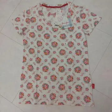 UNIQLO green gate 외 T셔츠