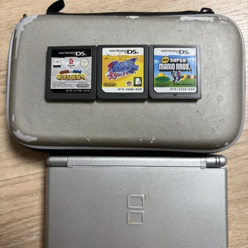 値下げ‼️即日発送‼️DS lite 任天堂  まとめ売り❣️ 良品中古 ニンテンドーDS Lite ライト ネイビー 即日発送 game