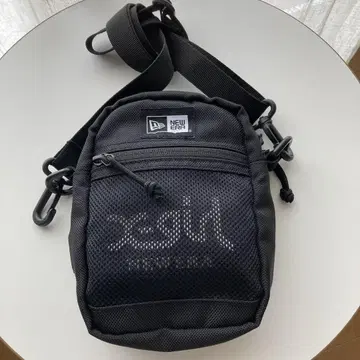 컨디션 최상 1회 사용 NEW ERA x X-girl 콜라보 숄더백