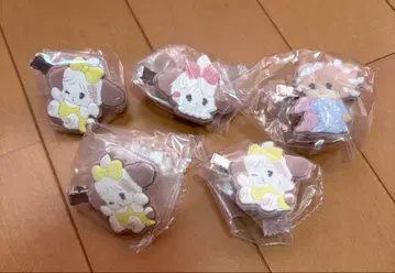 mikko characters 플로키 헤어 클립 가챠 수플레, 라떼