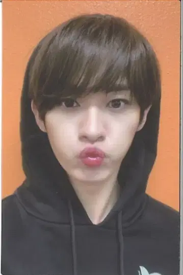 StrayKids LeeKnow GO Raw Orange