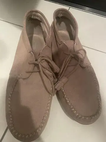왈라비 부츠 around the shoes